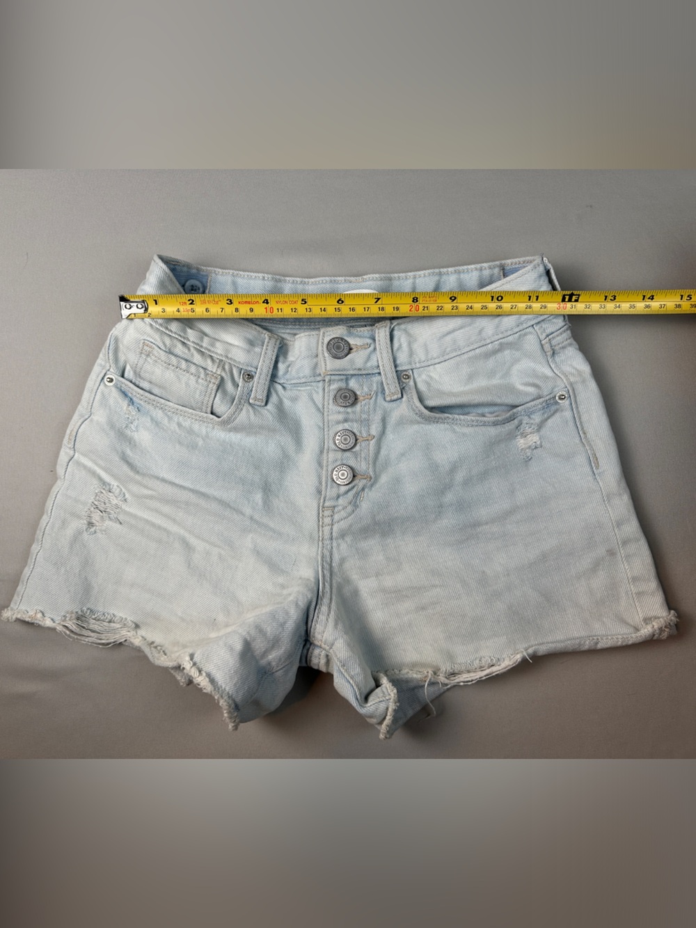 Old Navy Girls Button Front Shorts Light Blue Distressed High-Rise Denim Size 10 - Picture 4 of 7